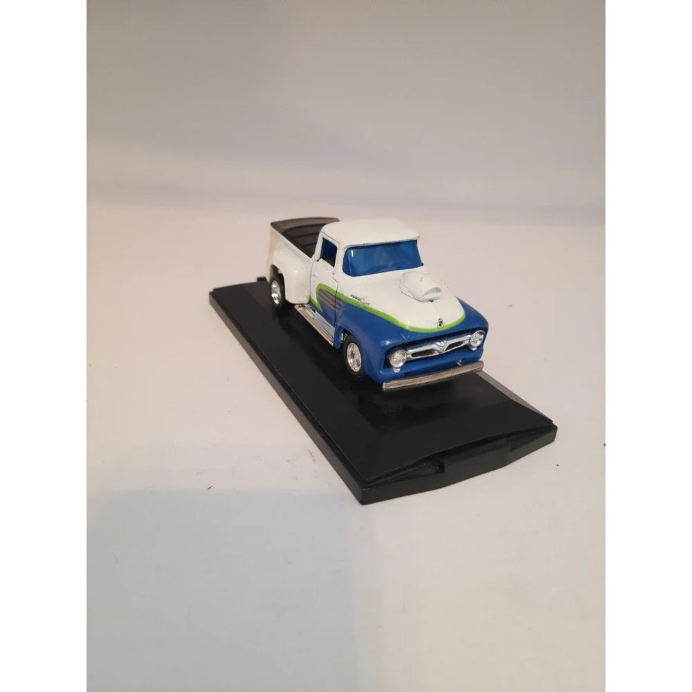 Vintage Road Champs Limited Editions Customs 56 FORD F-100 Rare 1/43.  No Box